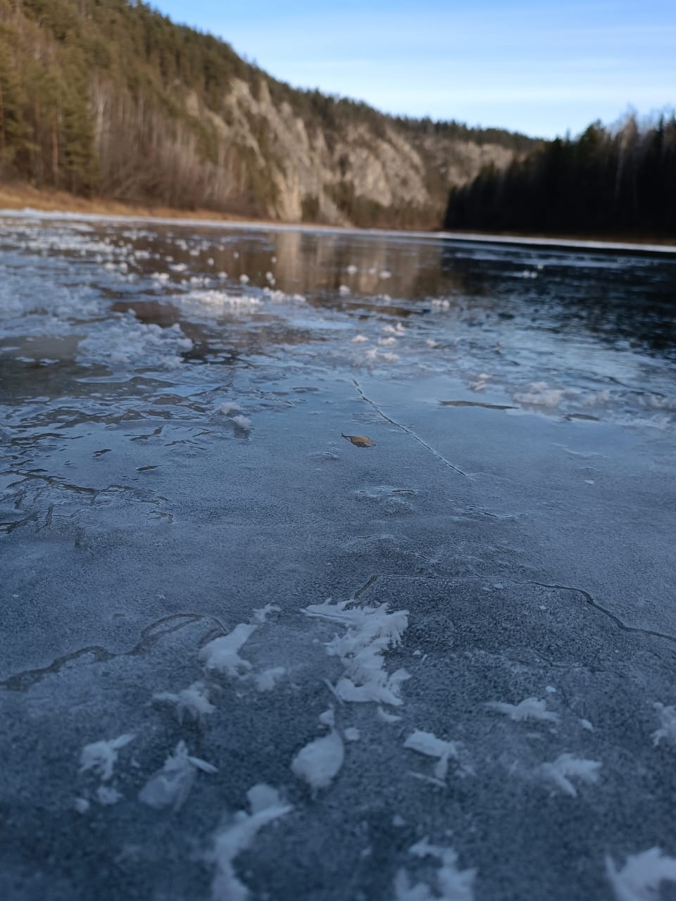 Фото: государственный инспектор в области охраны окружающей среды Чусовского участка природного парка «Пермский» Л.В. Каменских