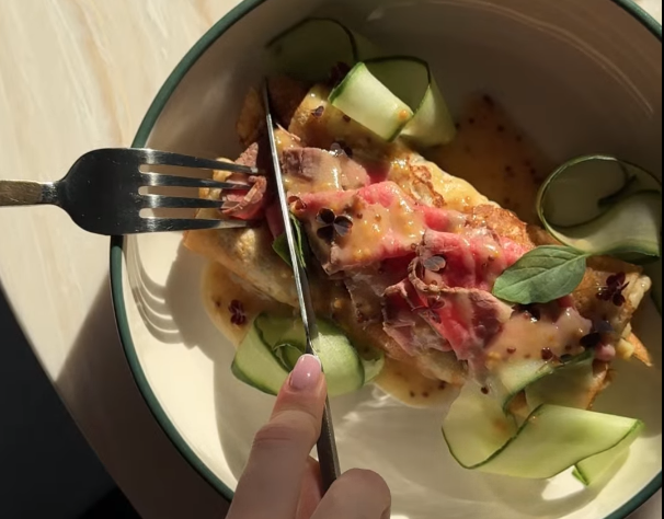 Блины с ростбифом. Фото: 