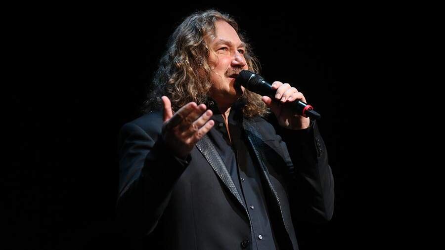 Певец Игорь Николаев госпитализирован с подозрением на инфаркт