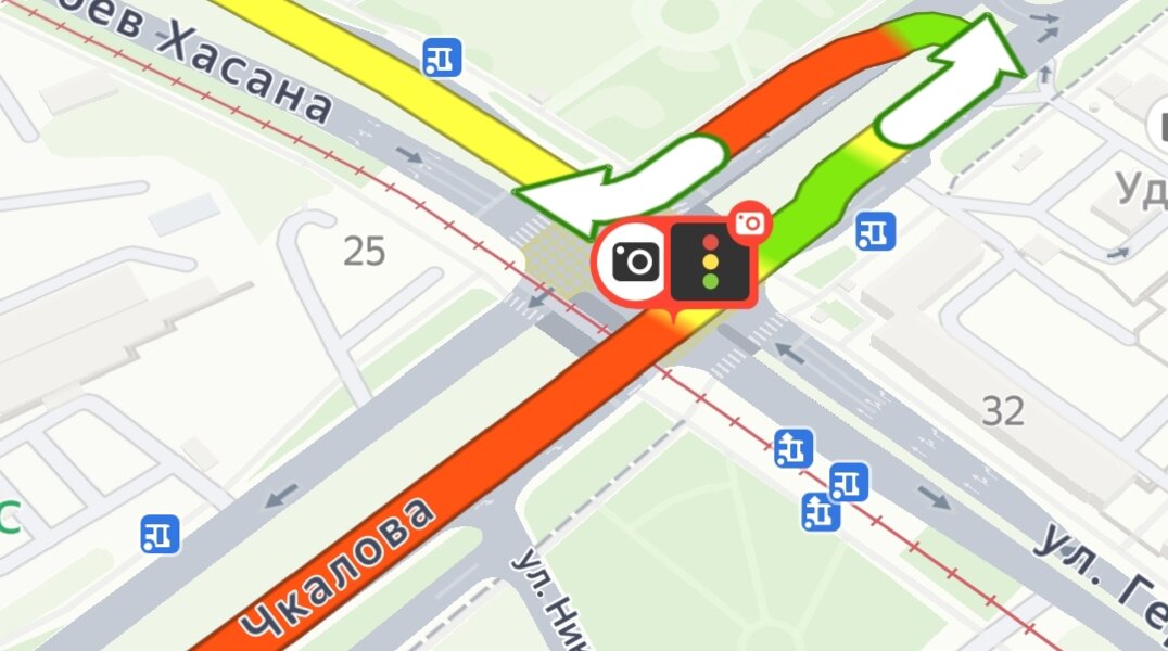 В Перми восемь автобусов поехали по другому маршруту из-за ДТП