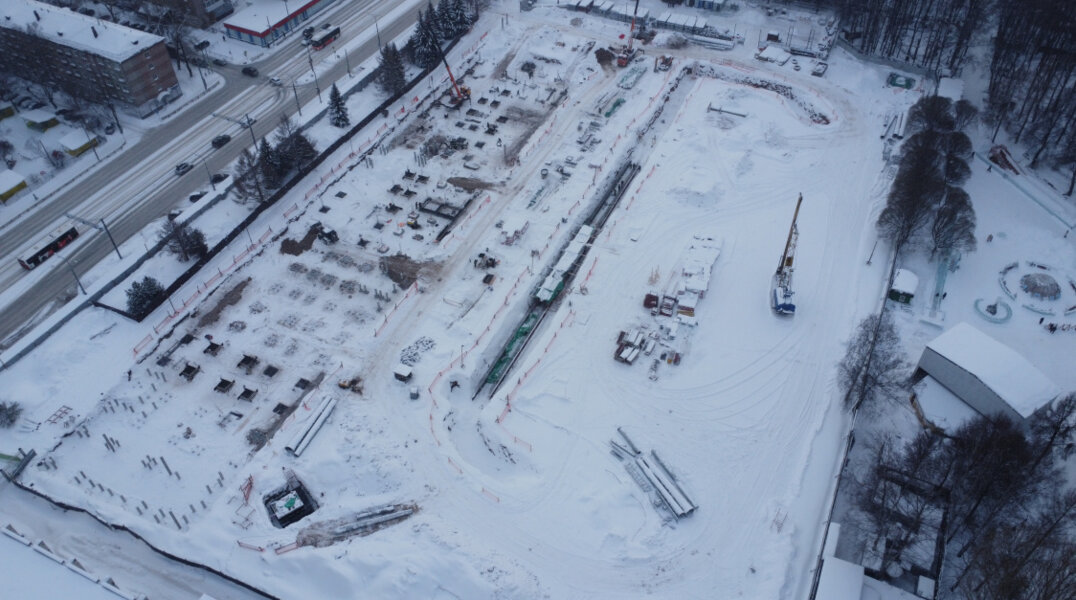 В Перми на стадионе «Юность» забили сваи для новых трибун