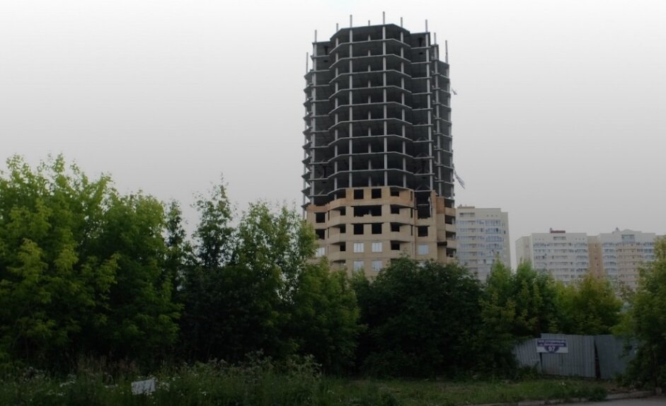 В Перми сменят подрядчика по достройке проблемного долгостроя на Декабристов, 97