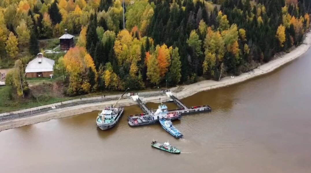 «Пермская судоверфь» установила модульный причал в музее «Хохловка»