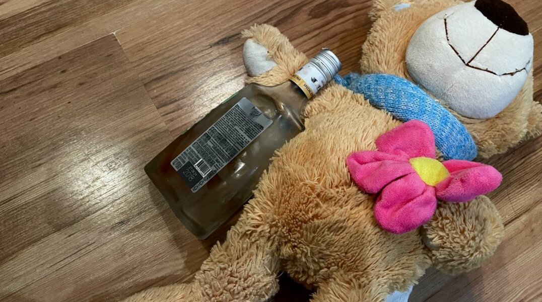 В Перми приставы забрали трех сестер из притона, устроенного в квартире их матерью