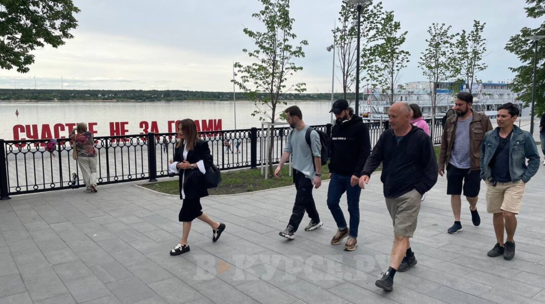 Илья Авербух прогулялся по пермской набережной и протестировал теплоход