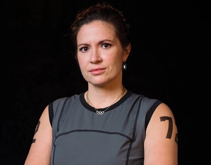 В шоу «Титаны» на ТНТ участвует спортсменка из Прикамья