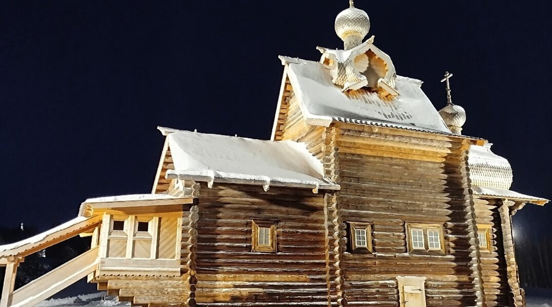 В Хохловке сделали архитектурную подсветку на шести объектах