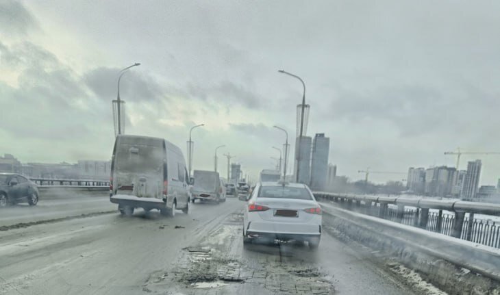 В Перми на Коммунальном мосту проведут ямочный ремонт