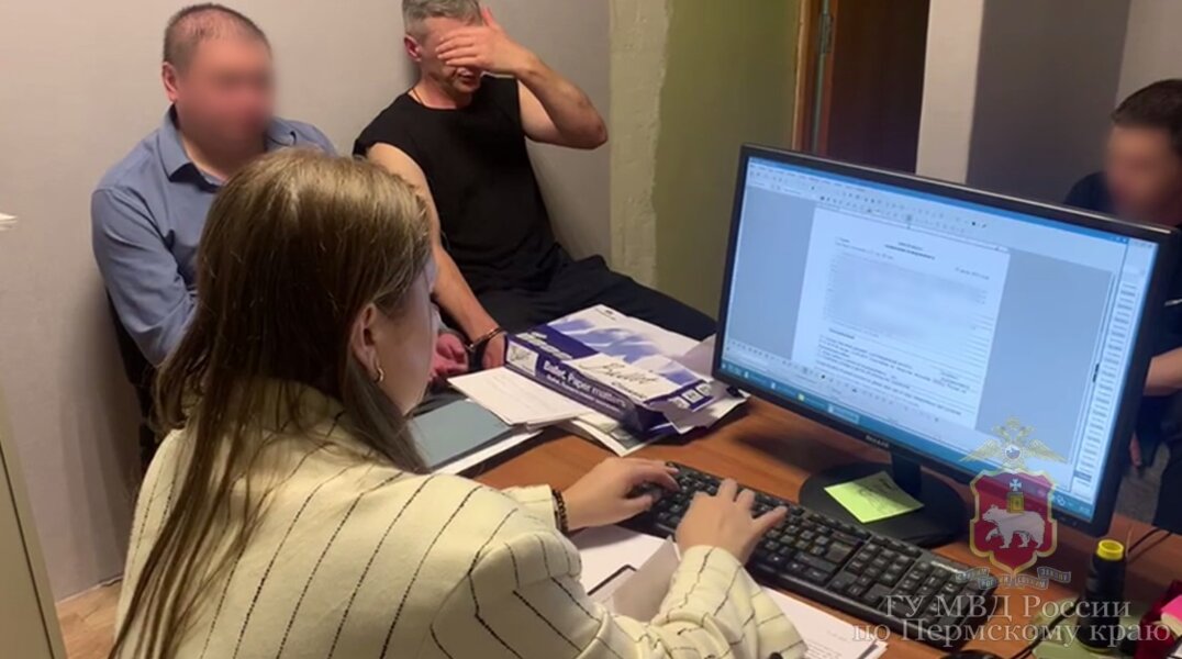 Пермские полицейские задержали мужчину, выстрелившего по автомобилю