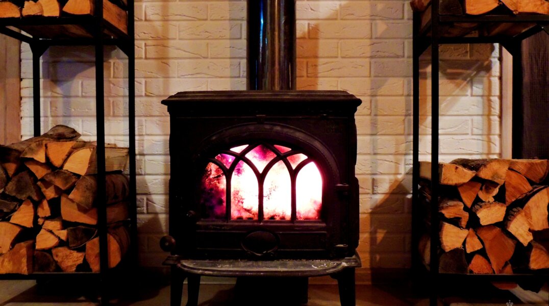 В Прикамье ребенок получил ожоги 11% тела, когда разжигал печь