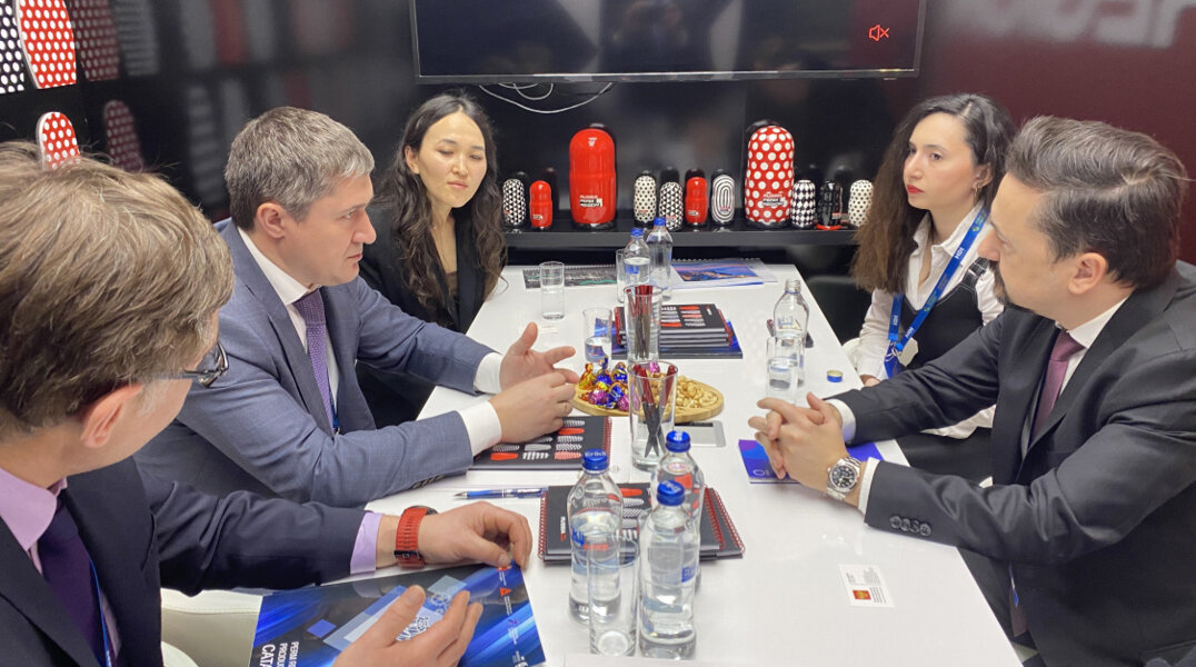 Дмитрий Махонин на форуме в Турции провел несколько важных встреч