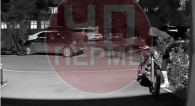 В Перми разыскивают вора, который ночью украл мотоцикл