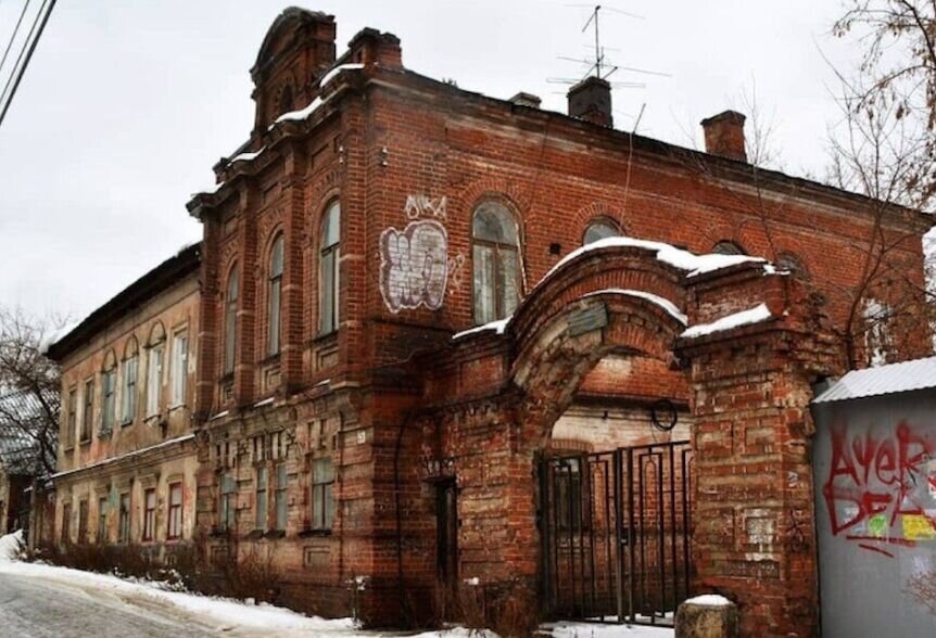 В Перми приватизируют старинный дом на шоссе Космонавтов
