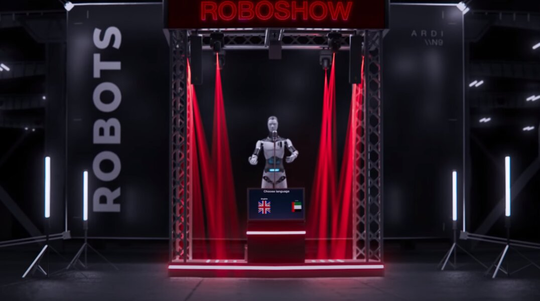 Популярный робот с выставки “Россия” на ВДНХ начал работать в пермском ТЦ