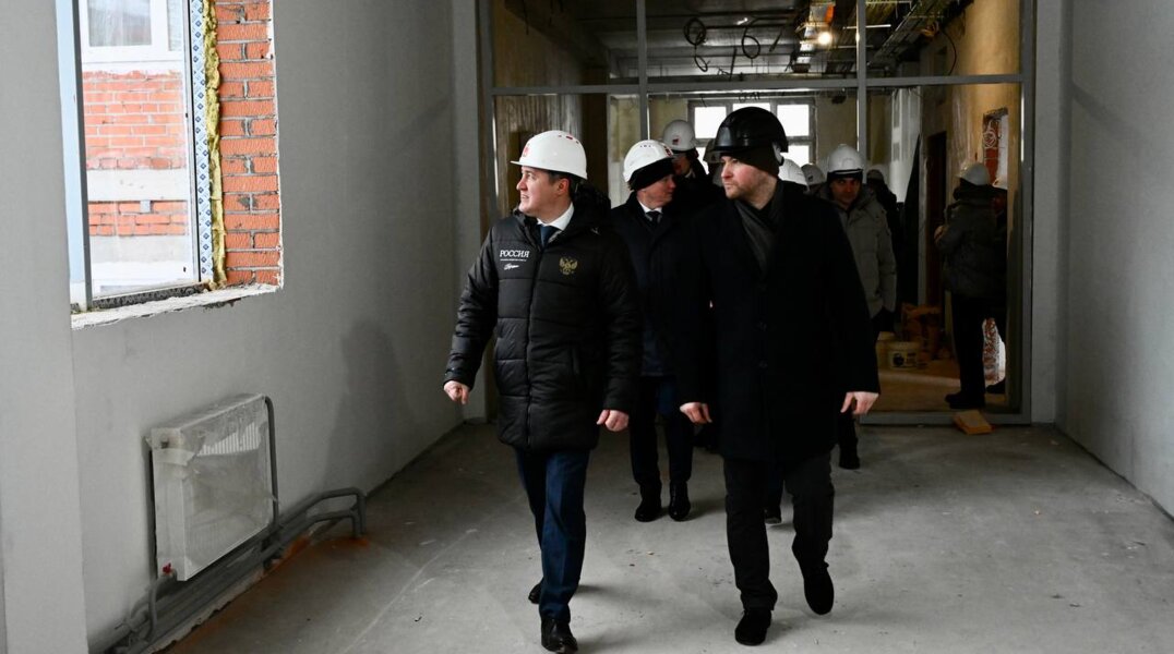 Губернатор проверил ход строительства школы на улице Уральская в Перми