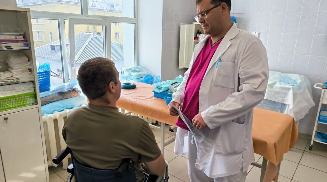 Врачи пермской больницы сохранили ногу бойцу СВО