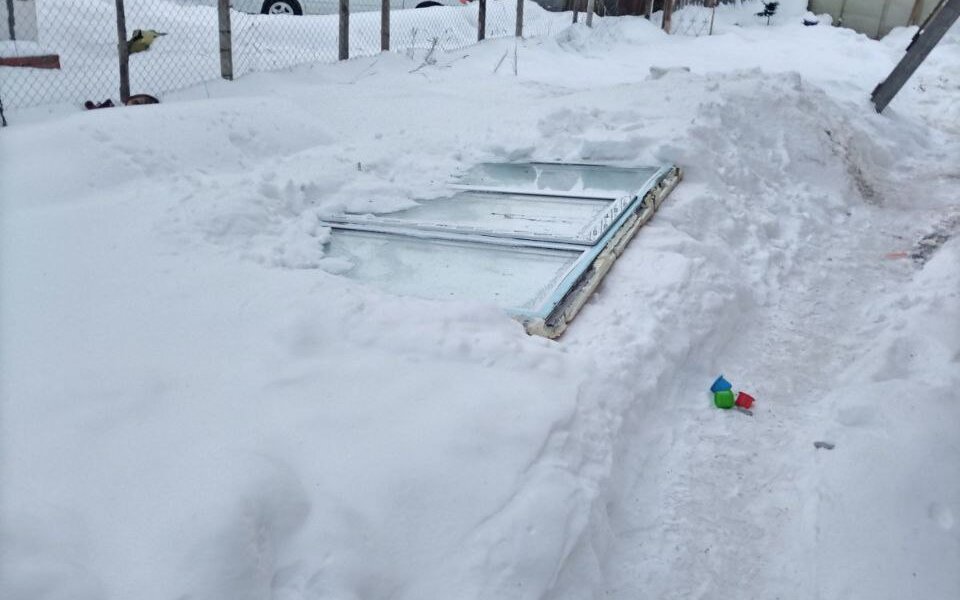 В поселке Пермского округа взорвался баллон с газом - пострадала семья с пятью детьми