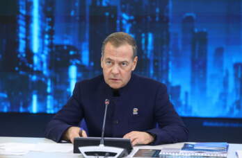 Медведев