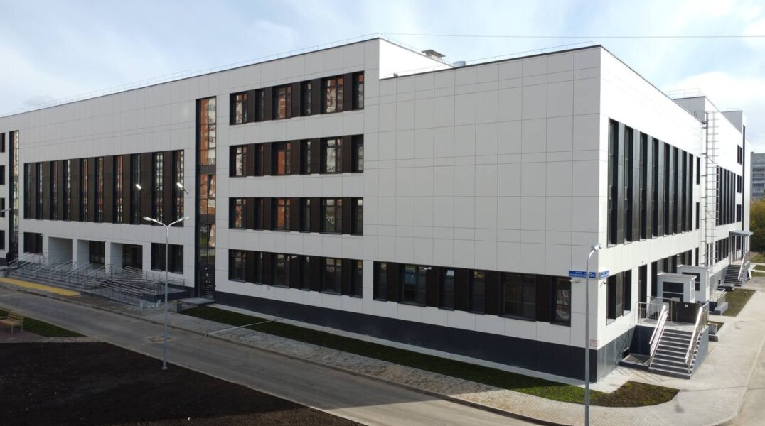 В Перми завершилось строительство нового корпуса школы №82 на ул.Холмогорской