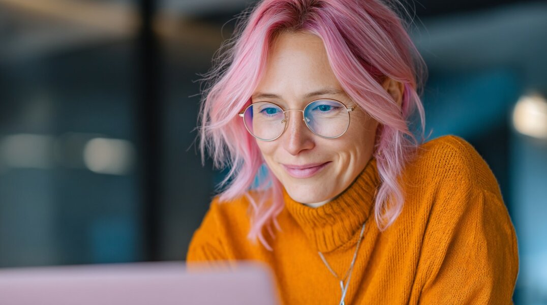 От обмана до разрядки. Рассказываем, что ждет женщин на сайтах знакомств