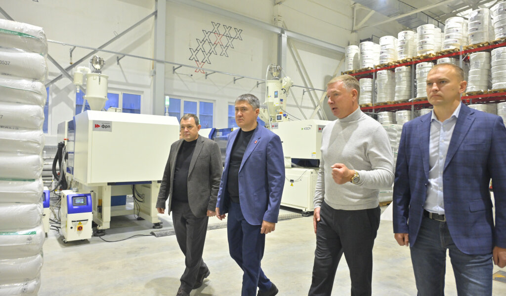 Губернатор Прикамья Дмитрий Махонин оценил новое производство HIPEX