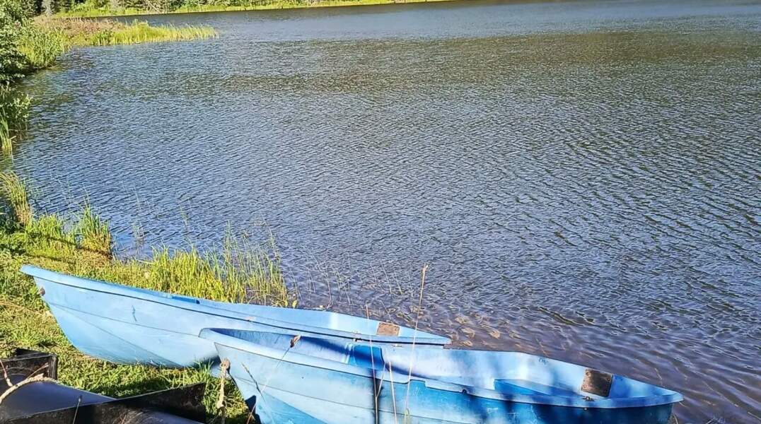 лодки, река