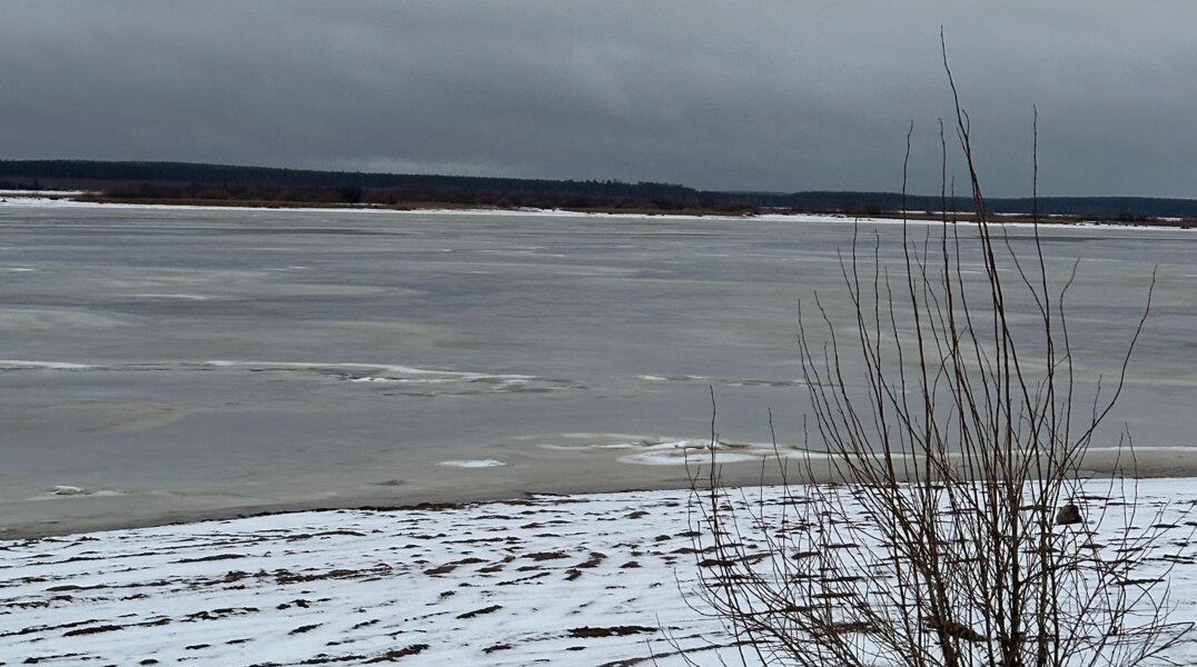 В Сивинском округе двое человек провалились под лед и погибли