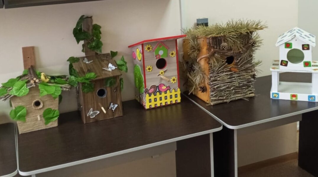 В Прикамье осужденные женщины изготовили скворечники для детского сада
