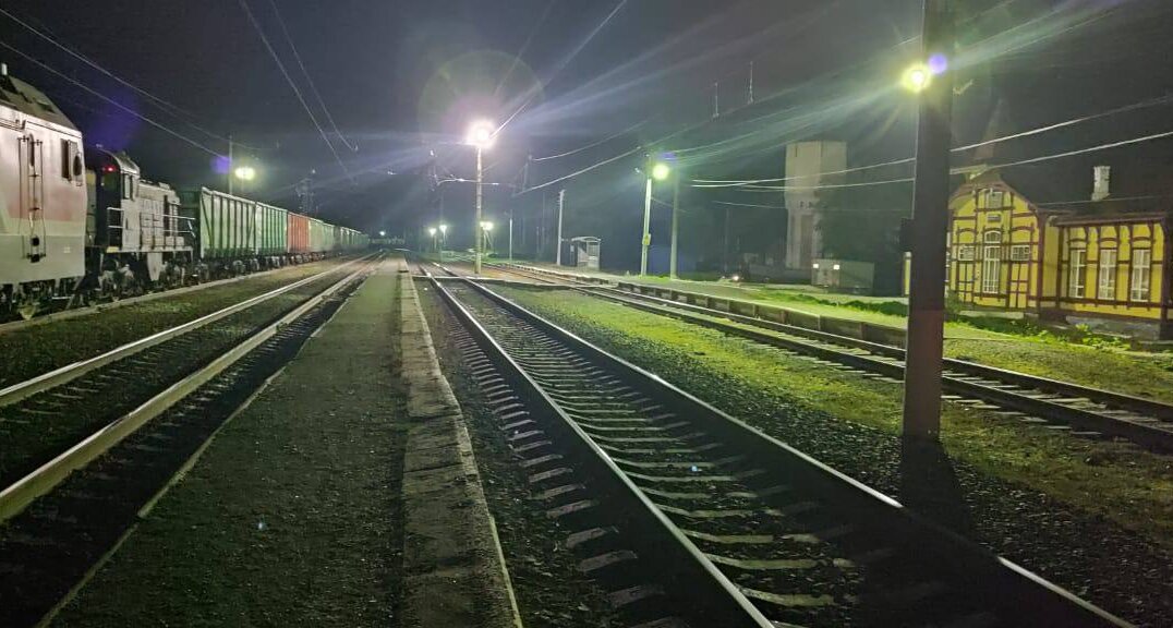 В Пермском крае пассажирский поезд сбил 34-летнего мужчину