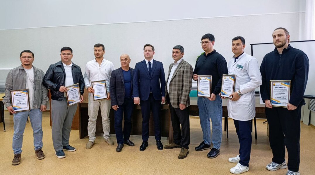 Шести врачам Соликамска вручили сертификаты на 1,5 млн рублей