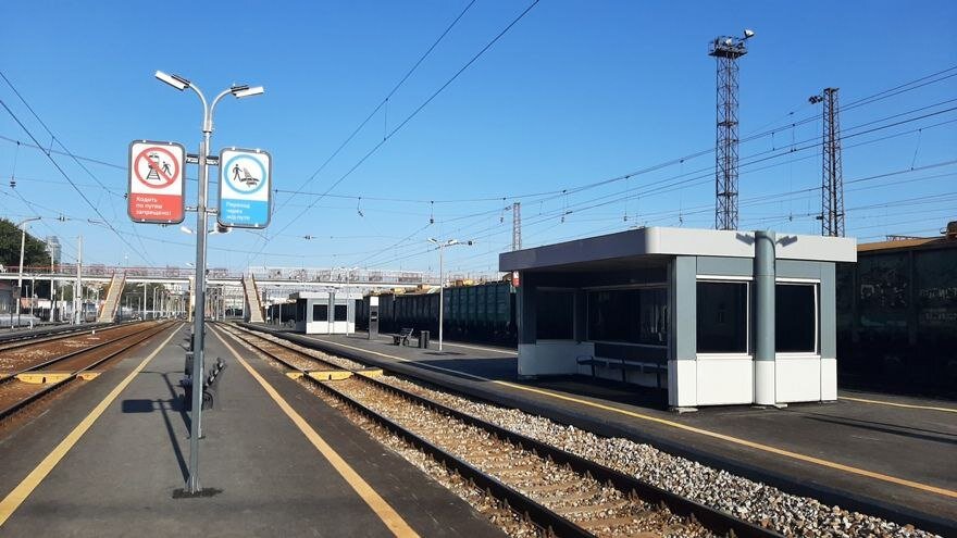 В Пермском крае на пригородных станциях поездов установили модули, в которых можно укрыться в непогоду