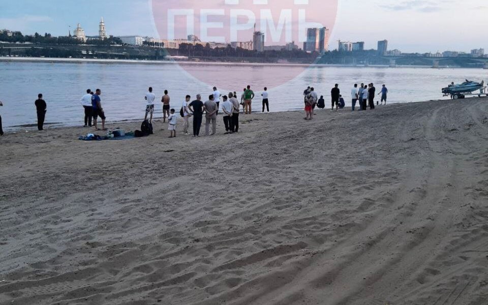 В Перми ночью из Камы достали тело утонувшего человека