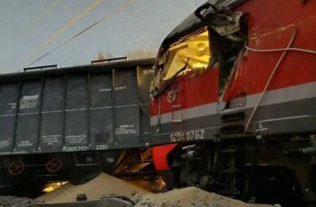 Названы первые версии причин схода вагонов с рельсов под Пермью