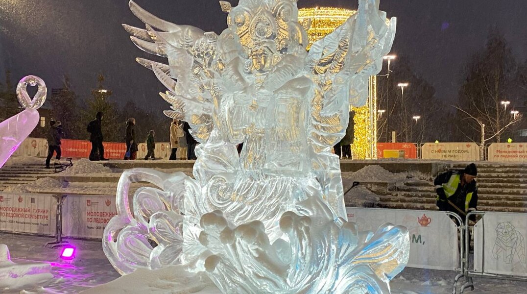 Стали известны победители молодёжного турнира по ледовой скульптуре в Перми