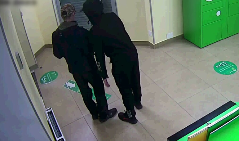 Пермяк с ножом принуждал нового знакомого снимать деньги с карты