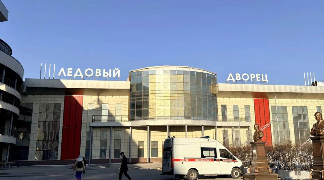 В пермском СК имени Сухарева впервые за 16 лет растопили лед для модернизации арены