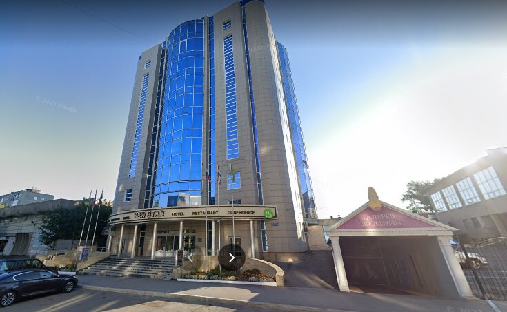 В Перми загорелась крыша пристройки четырехзвездочного отеля