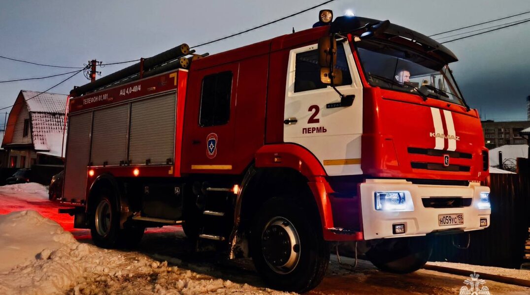 В Кудымкаре сотрудники МЧС ликвидировали возгорание в спортзале агротехнического техникума