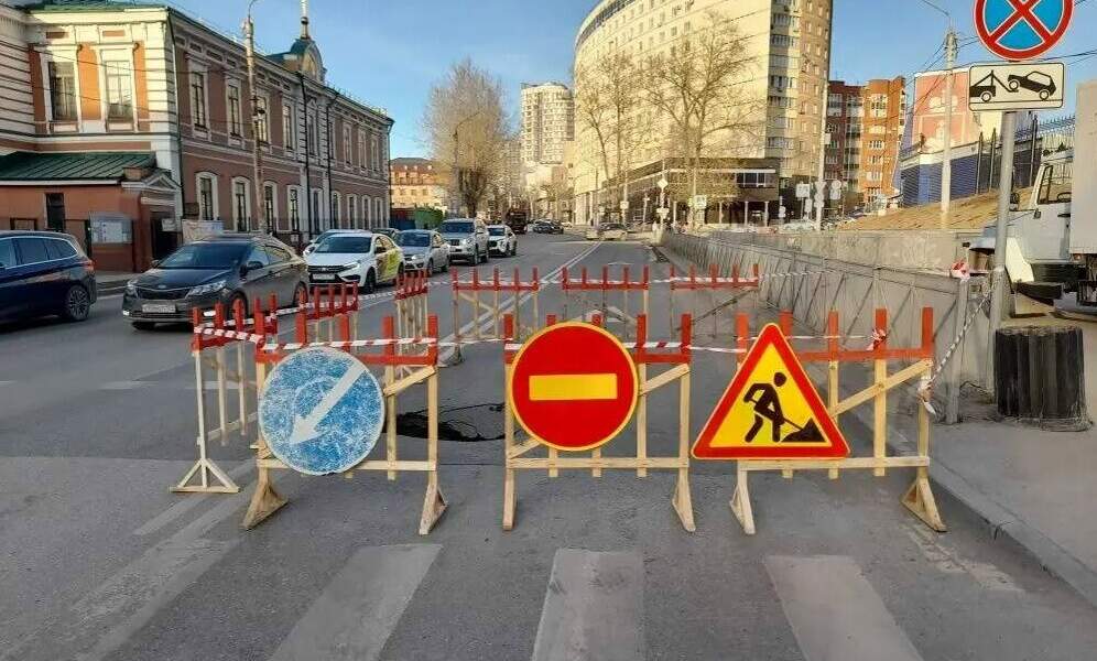 В Перми ограничили проезд общественного транспорта из-за ремонта коллектора на ул. Пушкина