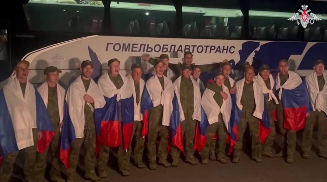 Пермские военнослужащие вернулись домой из украинского плена