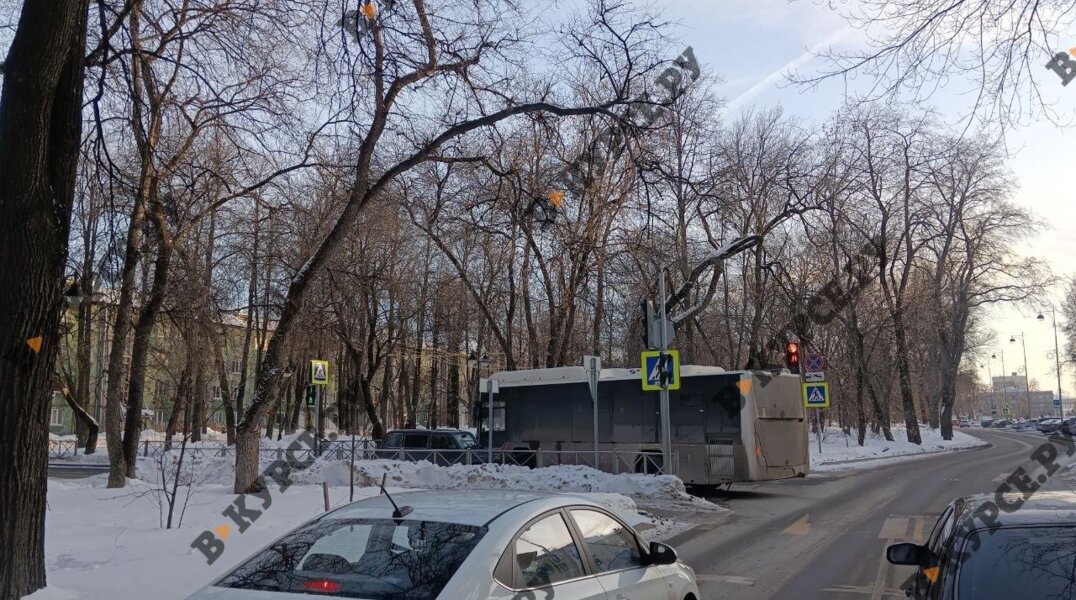 В центре Перми произошла авария с автобусом