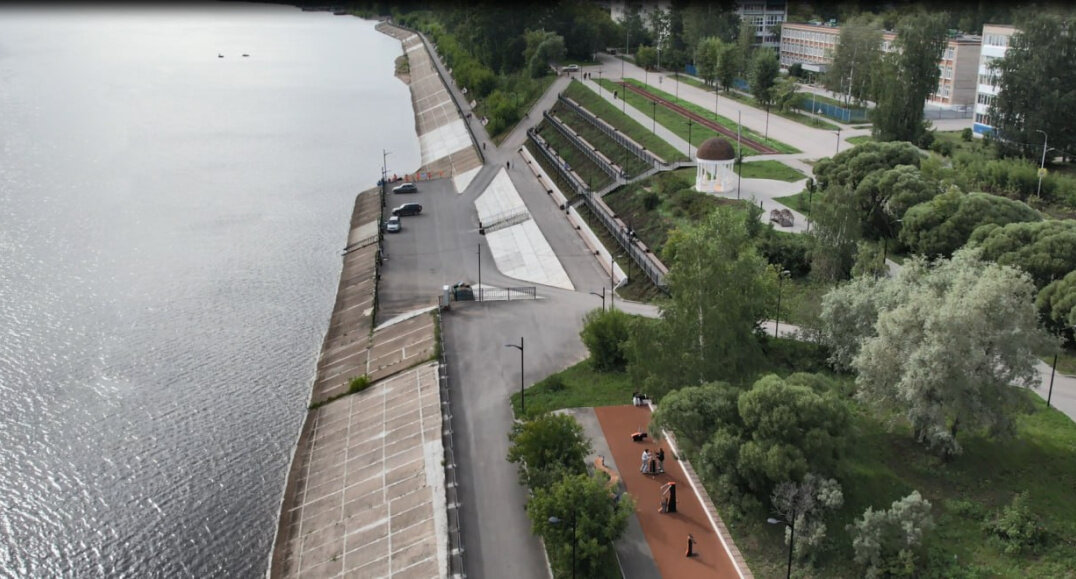 В Краснокамске завершают благоустройство набережной Камы