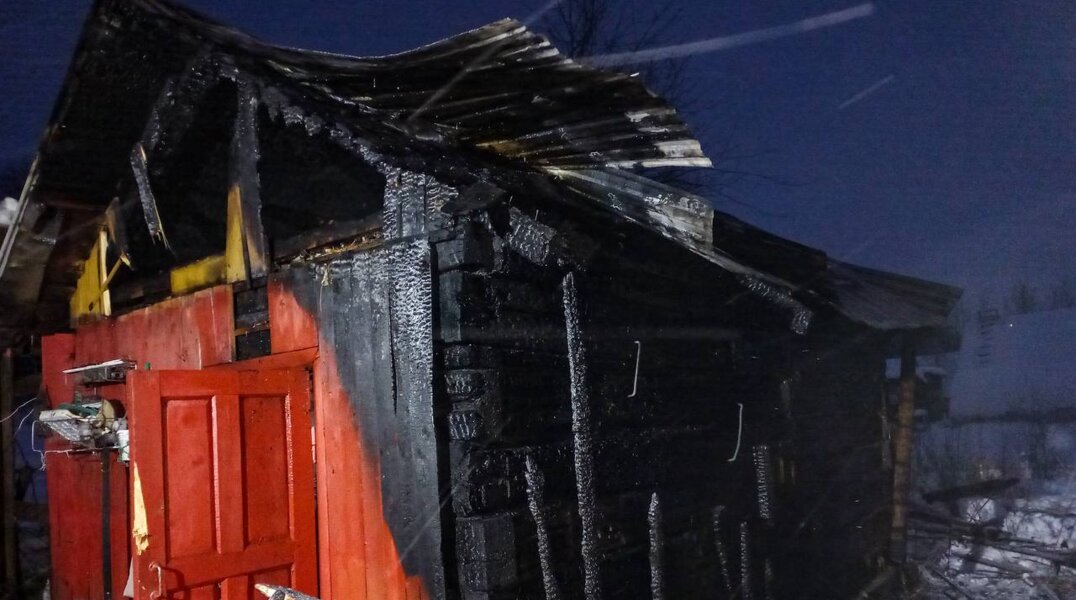 В Кизеле возник пожар из-за короткого замыкания новогодней гирлянды