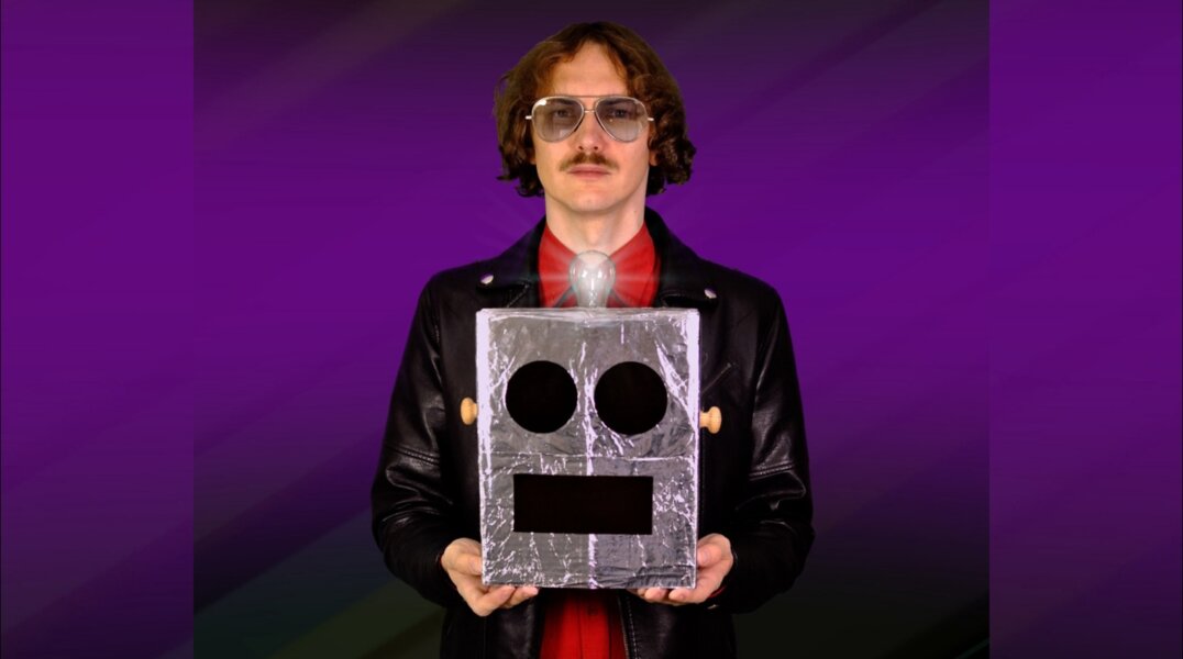 Ансамбль дрессированных клонов – это я. Пермский музыкант Иван Степанов рассказал, как рождаются клоны