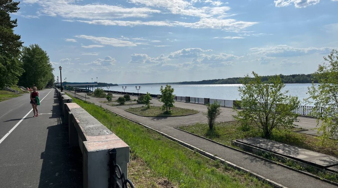 В Усть-Качке закончили благоустройство набережной