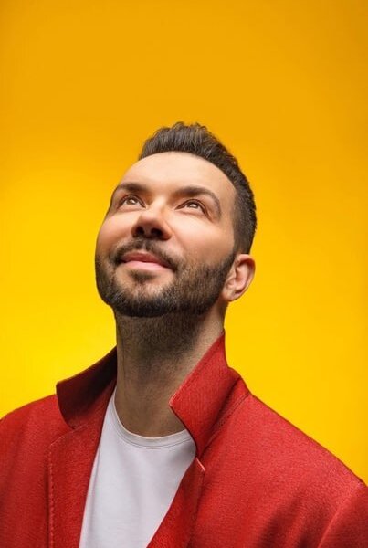 В Перми бесплатно выступит популярный российский музыкант Денис Клявер