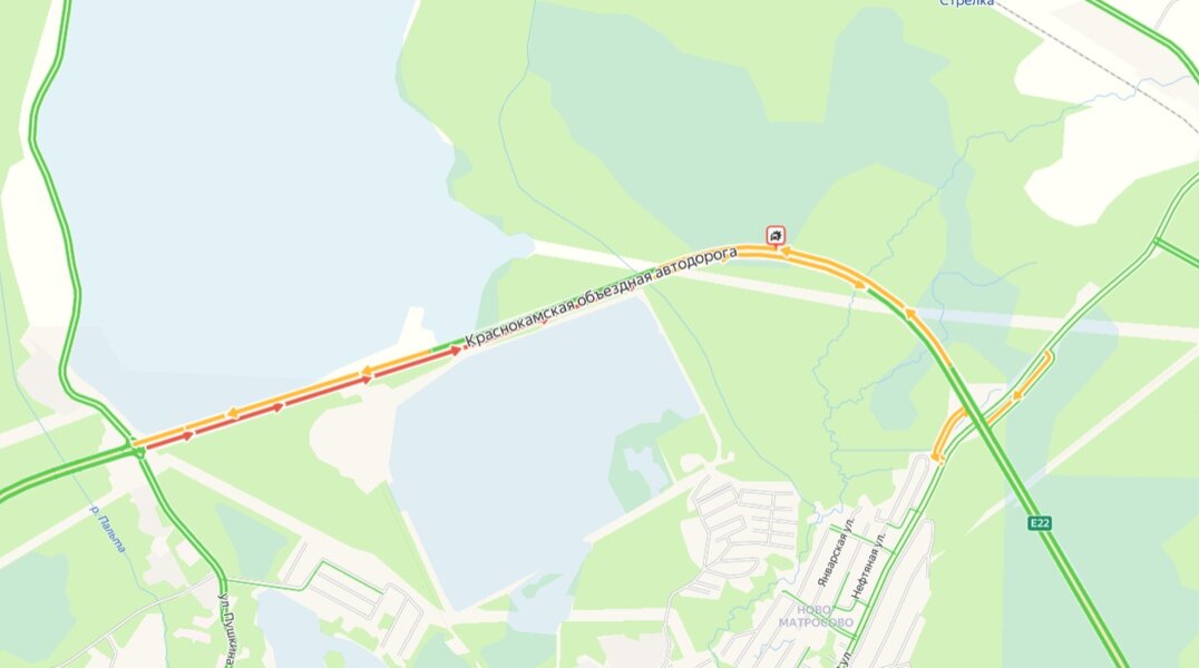 На Краснокамской объездной дороге образовалась пробка из-за массового ДТП