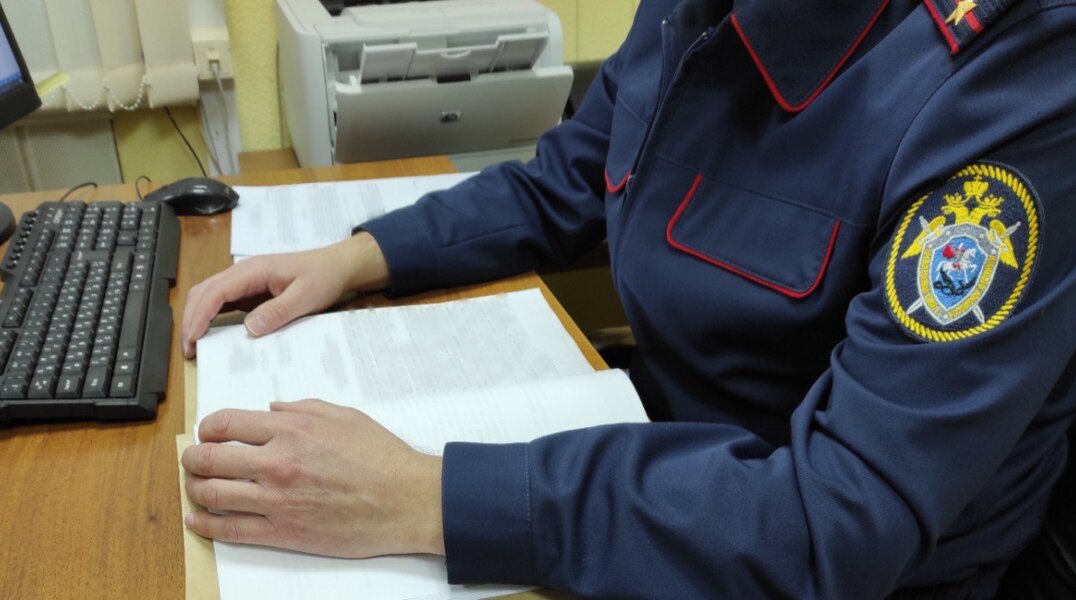 Пермяк скончался от падения с цементовоза после удара крышкой люка