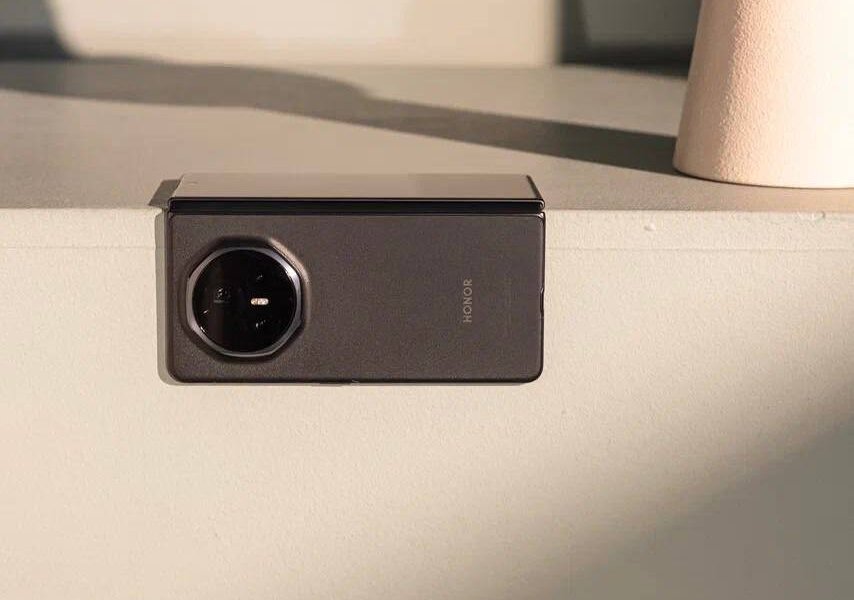 В Перми за год спрос на складные телефоны вырос на 40%