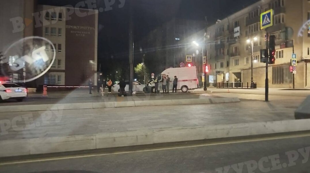 Ночью на Комсомольском проспекте в Перми произошло очередное ДТП